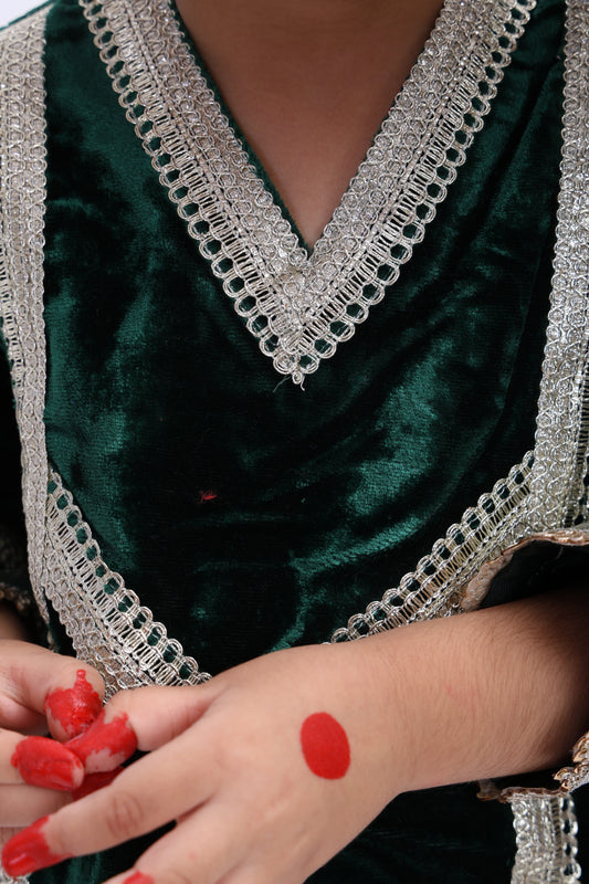 Sabz Velvet Banarasi Gharara Set for Girls